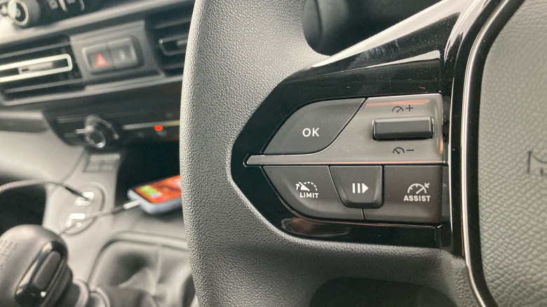 Peugeot Partner Standard Diesel 1.5 BlueHDi 100 Asphalt Van